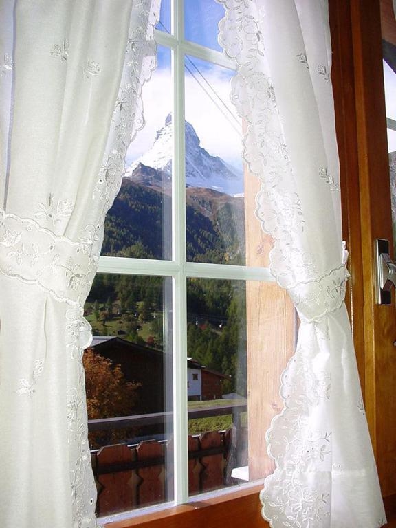 Appartment Chalet Casa Pia Zermatt Kamer foto